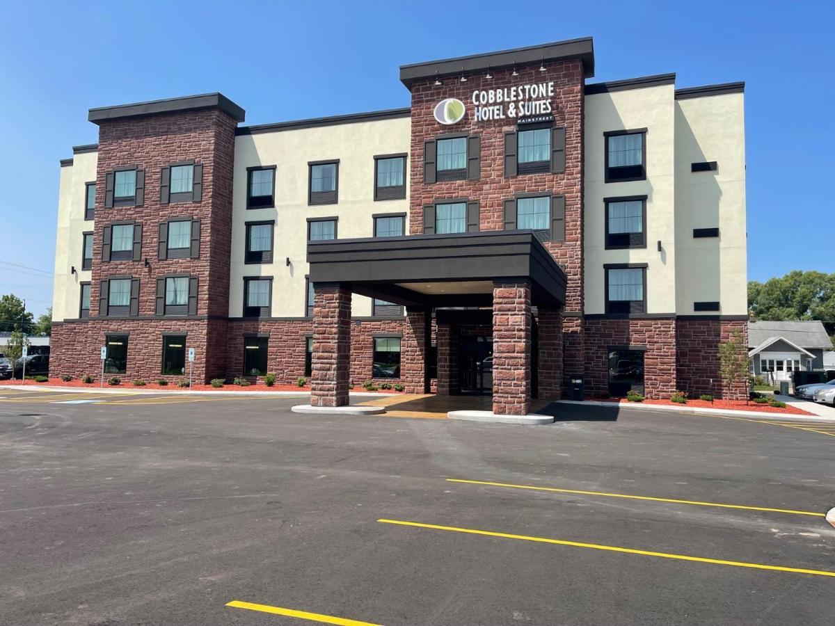 Cobblestone Hotel & Suites - Little Chute Exterior photo