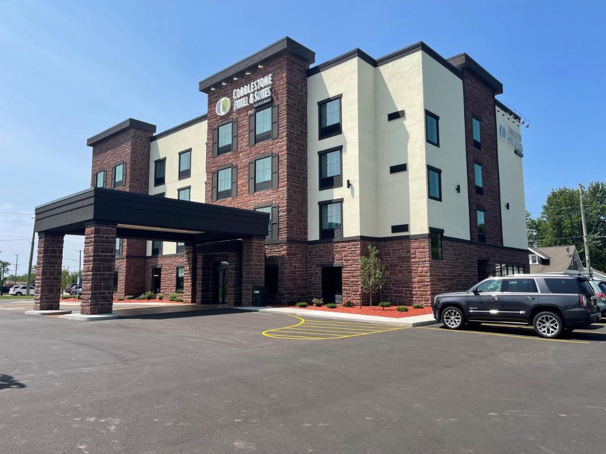 Cobblestone Hotel & Suites - Little Chute Exterior photo